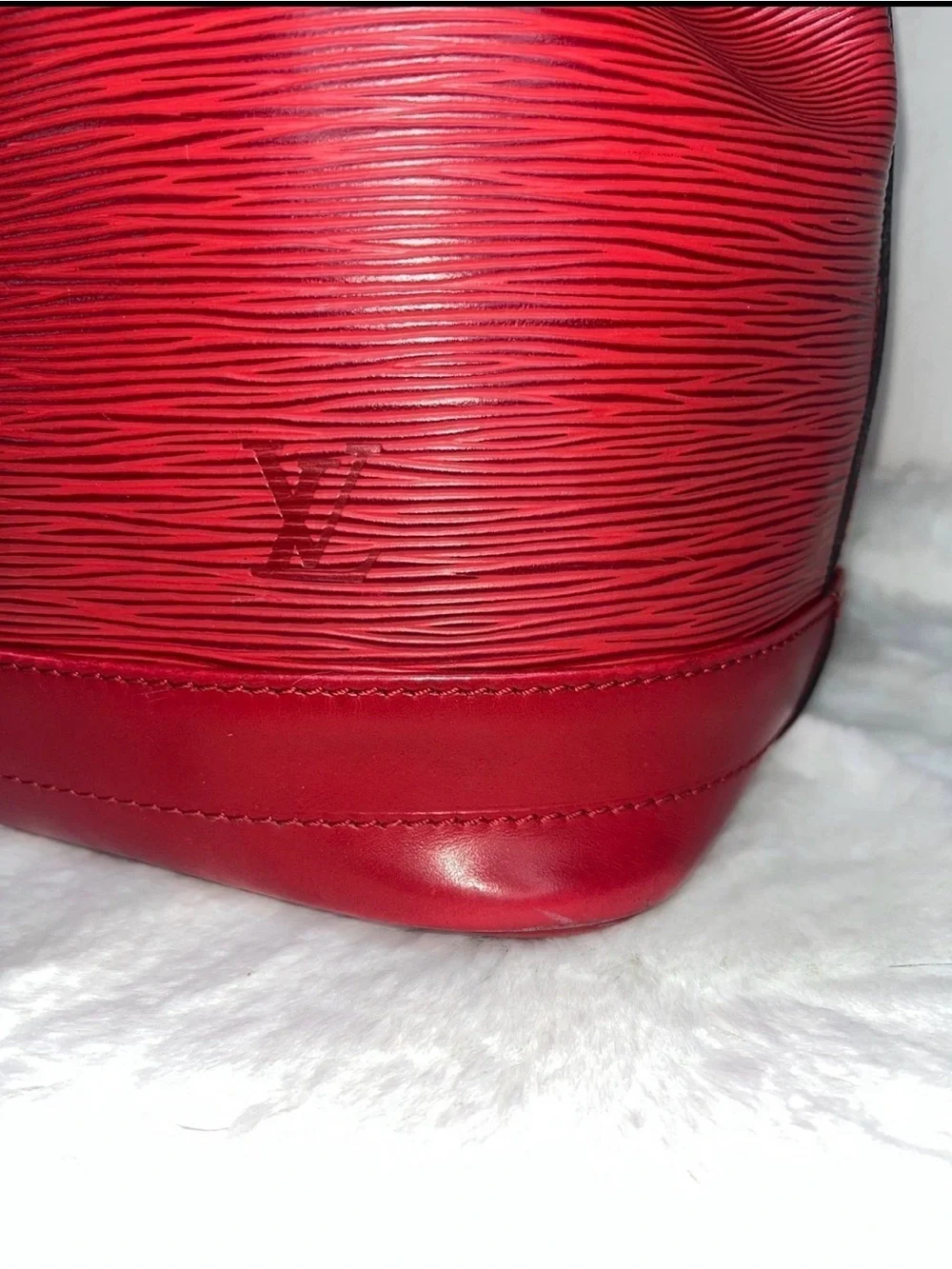 Louis Vuitton Red Epi Leather Noe Bucket Bag